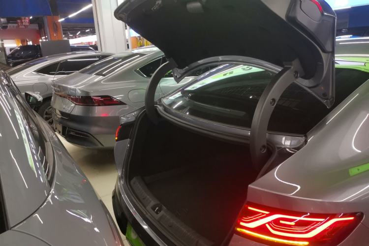 Used BYD Qin L 2025 DM-i Smart Drive 120KM Leading Model