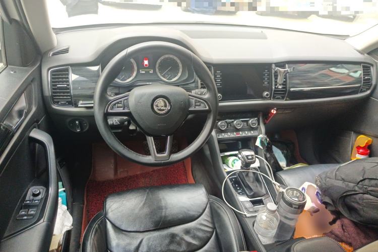 Used Skoda Kodiaq 2018 TSI380 7-Seater Four-Wheel-Drive Flagship Edition Center Console