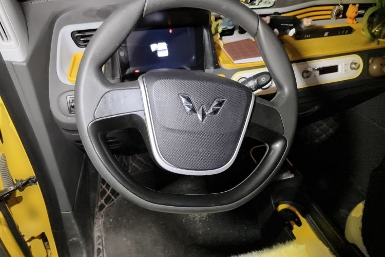 Used Wuling Hongguang MINIEV 2021 Macaron Fashion Model Lithium Iron Phosphate