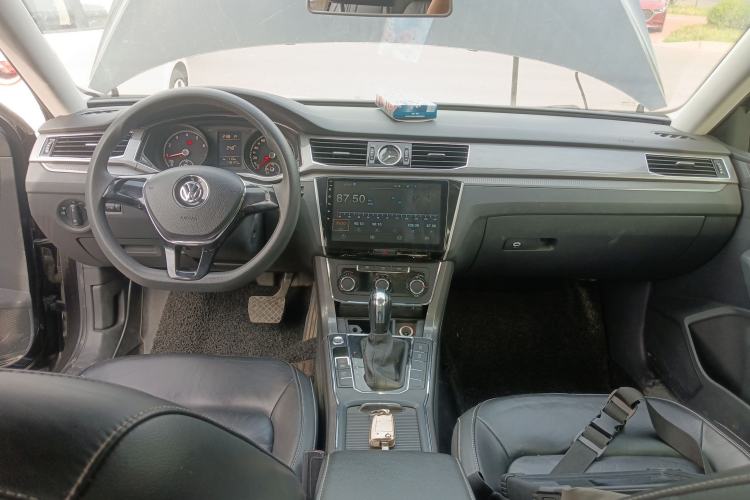 Used Volkswagen Passat 2017 330TSI DSG Luxury Edition
