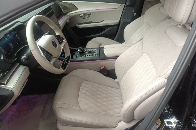 Used BYD Han 2025 DM-i Intelligent Driving Edition 125KM Prestige Model
