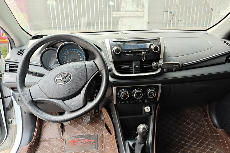 Used Toyota Vios 2019 1.5L Manual Trend Edition Center Console