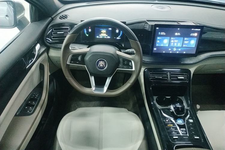 Used BYD Qin PLUS 2023 Champion Edition DM-i 55KM Leading Model