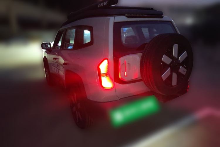 Used Deepal G318 2024 Four-Wheel-Drive Air Suspension Model