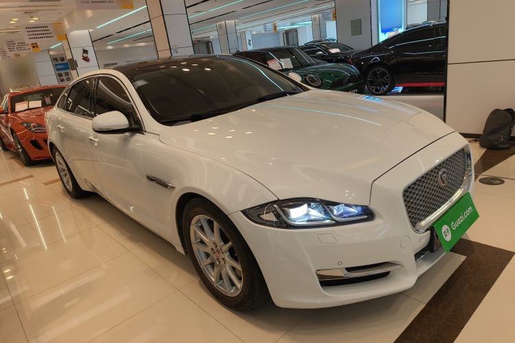 Used Jaguar XJ 2016 XJL 2.0T Two-Wheel-Drive Elegant Business Edition