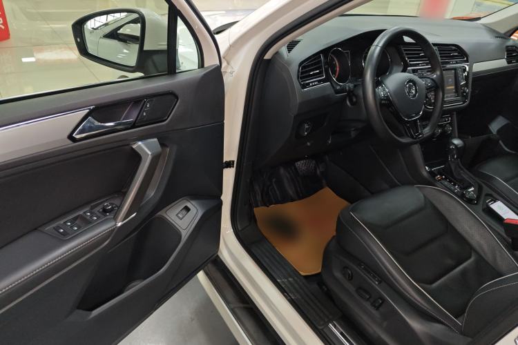 Used Volkswagen Tiguan L 2017 380TSI Automatic All-Wheel-Drive Flagship Edition
