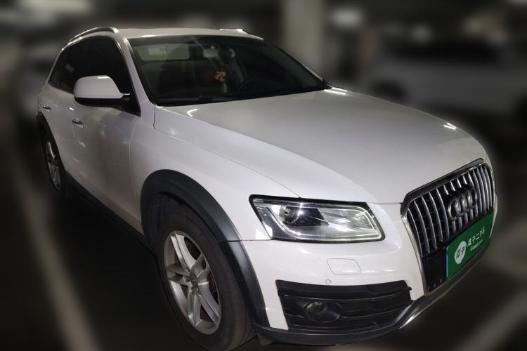 Used Audi Q5 2017 Plus 40 TFSI Technology Model
