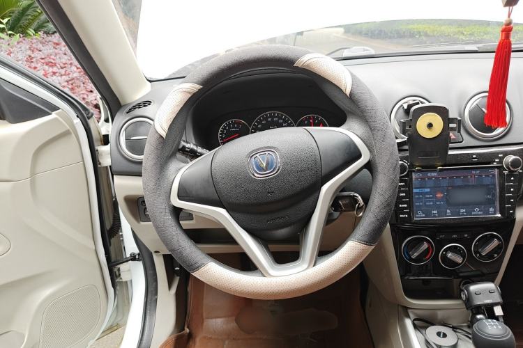 Used CHANGAN Alsvin V3 2015 1.4L Manual Warm-Hearted Model China V Standard