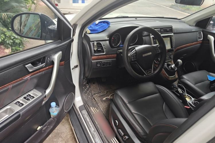 Used Haval H6 2015 Revised Version Sport Edition 1.5T Manual Transmission Two-Wheel Drive Elite Grade