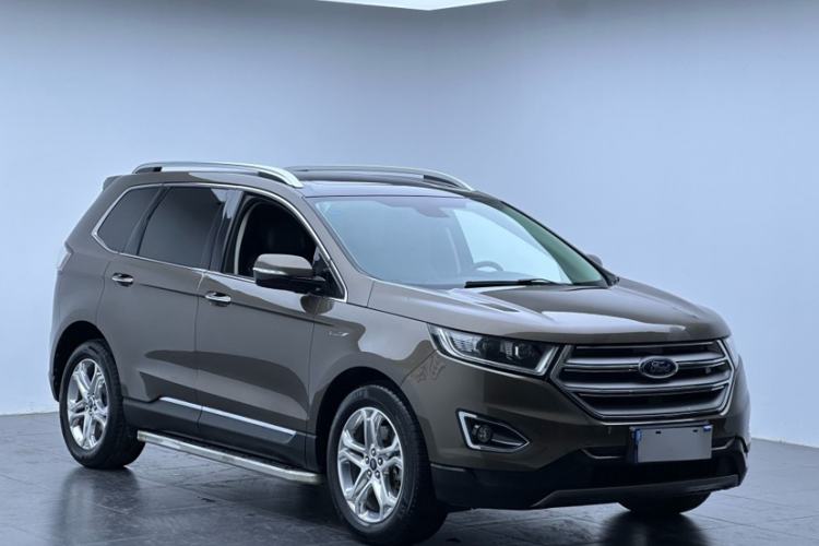 Used Ford Edge 2016 EcoBoost 245 Two-Wheel-Drive Titanium 7-Seater
