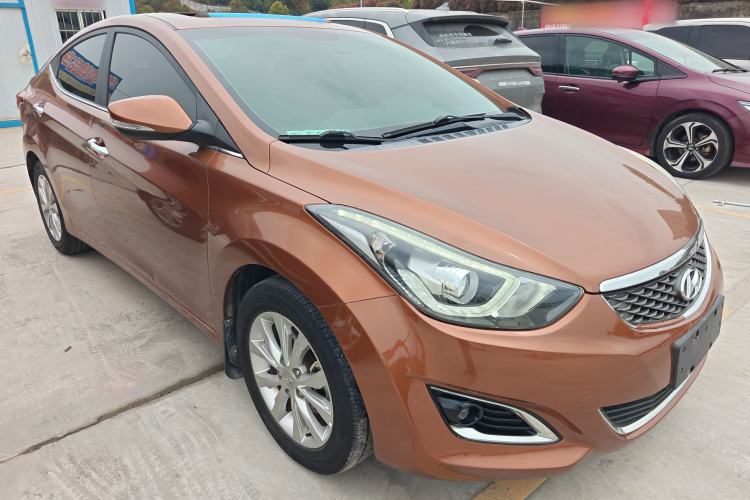 Used Hyundai Elantra (5th Generation / Langdong) 2016 1.6L Automatic Prestige Model Front Right 45 Deg