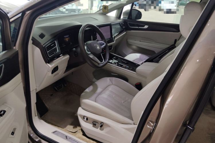 Used Volkswagen Viloran 2023 380TSI Luxury Edition