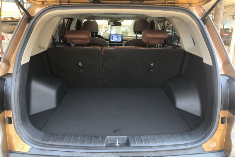 Used Kia Sportage R 2018 2.0L Automatic Smart Luxury Version China V Standard Trunk