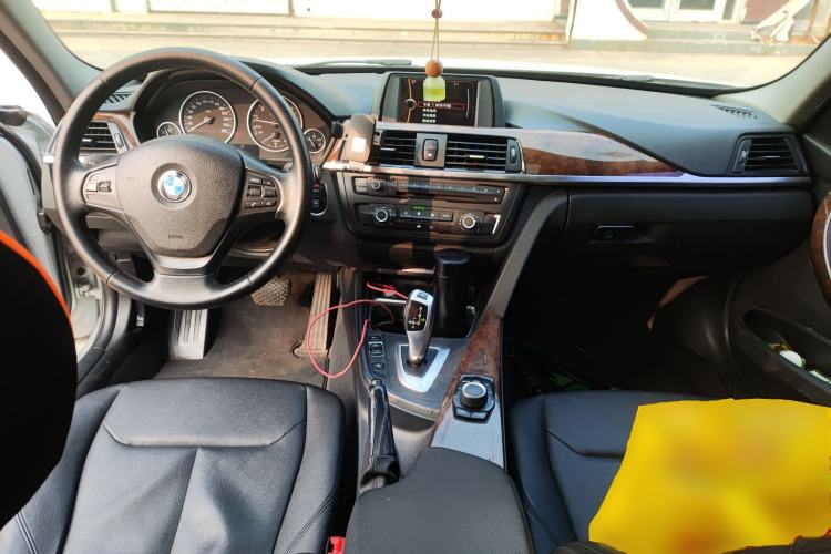 Used BMW 3 Series 2013 320Li Fashion Model
