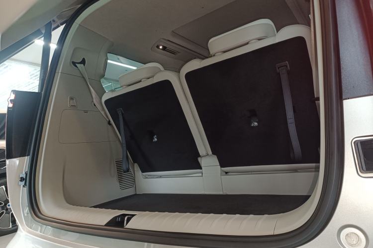 Used Volvo EM90 2025 Ultra Six-Seater