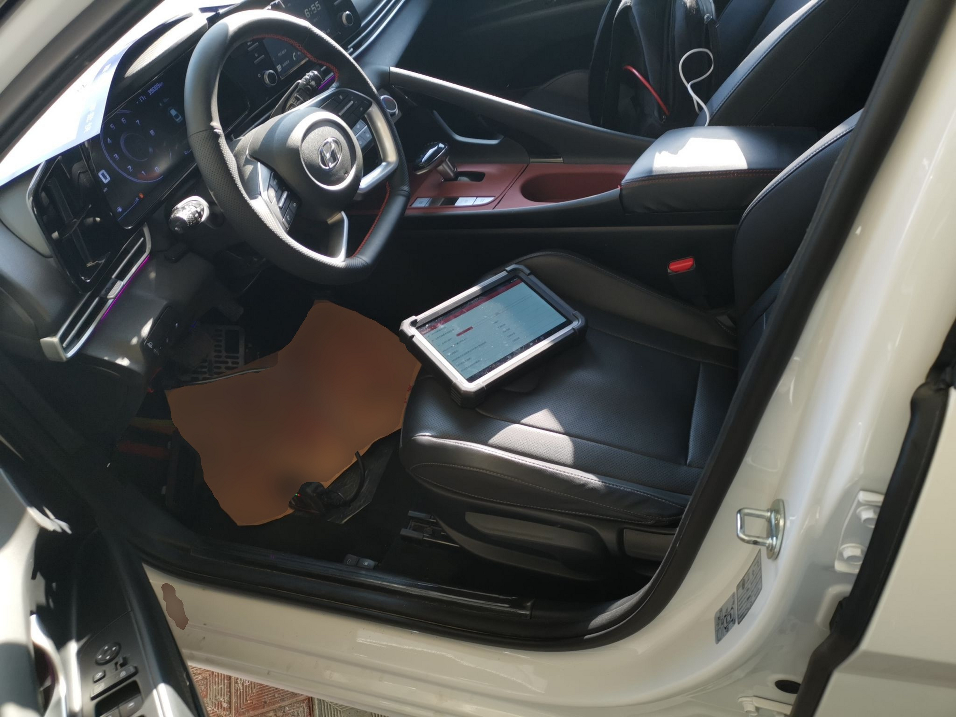 Переднее сиденье в автомобиле