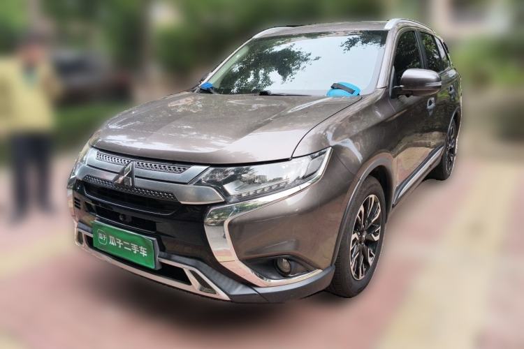 Used Mitsubishi Outlander 2020 2.0L Two-Wheel Drive Enjoyment Version 5 Seats