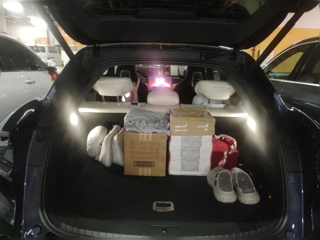Xiaomi Auto YU7 2025 Ultra-Long Range High-Performance All-Wheel-Drive Max Edition — снимка 19