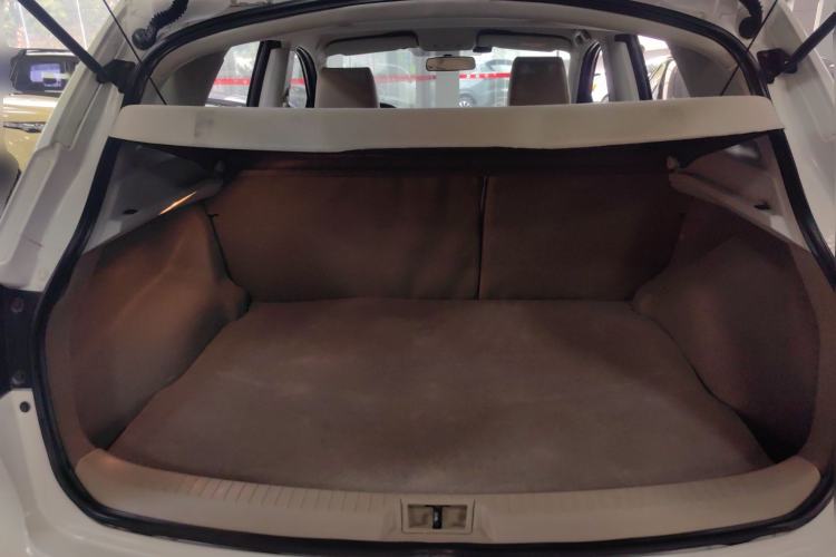 Used Nissan Qashqai 2011 2.0 XL Fire CVT 2WD Trunk