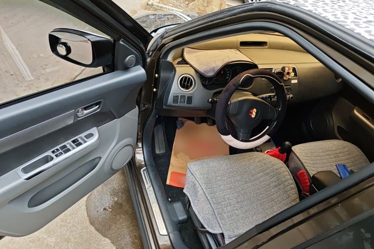 Used Suzuki Swift 2015 1.5L Manual Limited Edition