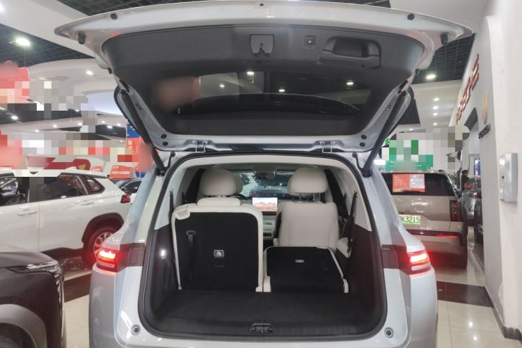 Used Leapmotor C16 2024 Range-Extended 200 Luxury Edition Trunk