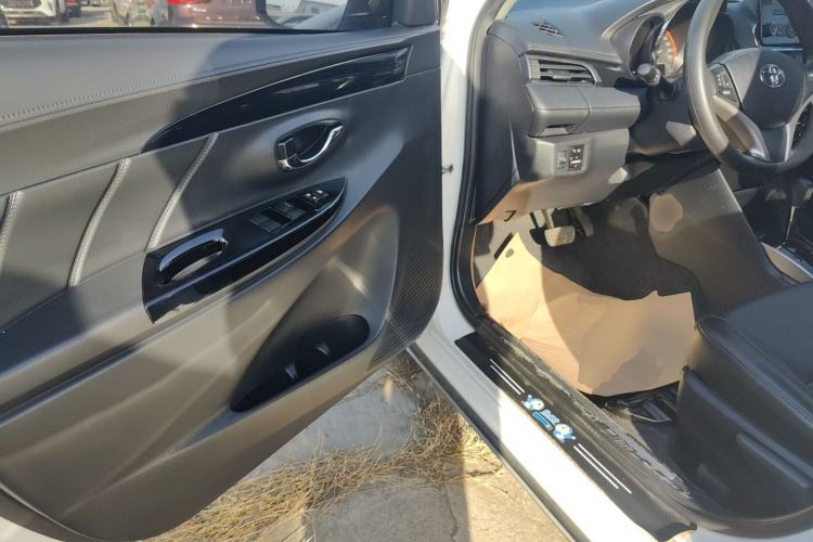 Used Toyota YARiS L Zhi Xuan 2022 X-Trail 1.5L CVT Luxury PLUS Edition
