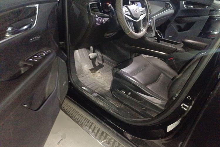 Used Cadillac XT5 2016 25T Luxury Model