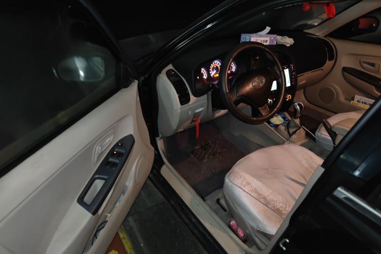 Used Soueast V3 Lingyue 2011 Revised Version 1.5L Manual – Style Edition Driver Seat