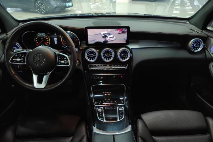 Used Mercedes-Benz GLC 2020 Facelift GLC 260 L 4MATIC Luxury Edition
