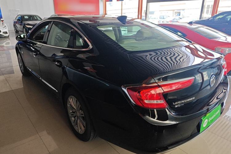 Used Buick LaCrosse 2018 30H Elite Edition