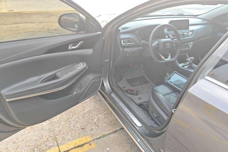 Used Changan Ruicheng CC 2022 Blue Whale Edition 1.5T DCT Luxury Model
