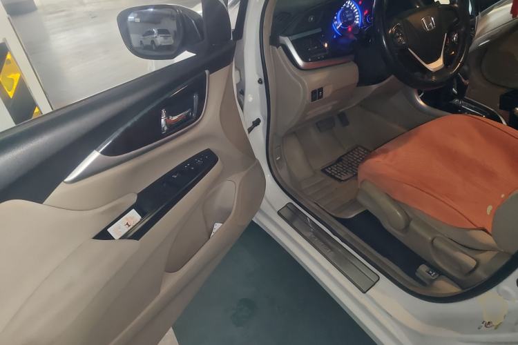 Used Honda Crider 2013 1.8L automatic luxury edition