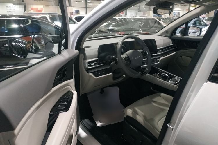 Used Kia Sportage (Chinese Domestic Model) 2025 1.5T Two-Wheel Drive Prestige Smart Enjoyment Version
