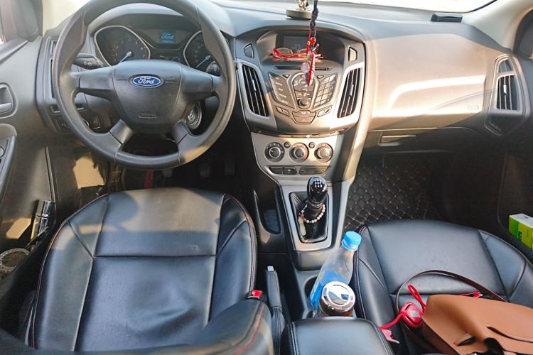 Used Ford Focus 2012 Hatchback 1.6L Manual Comfort Model
