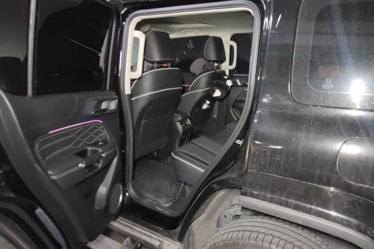 Used Tank 300 2021 City Edition 2.0T—Truly Stylish
