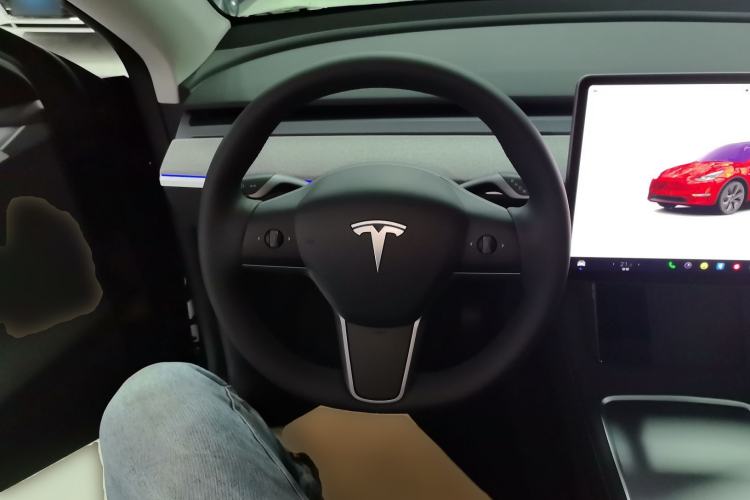 Used Tesla Model Y 2024 Rear-Wheel-Drive Version Steering Wheel