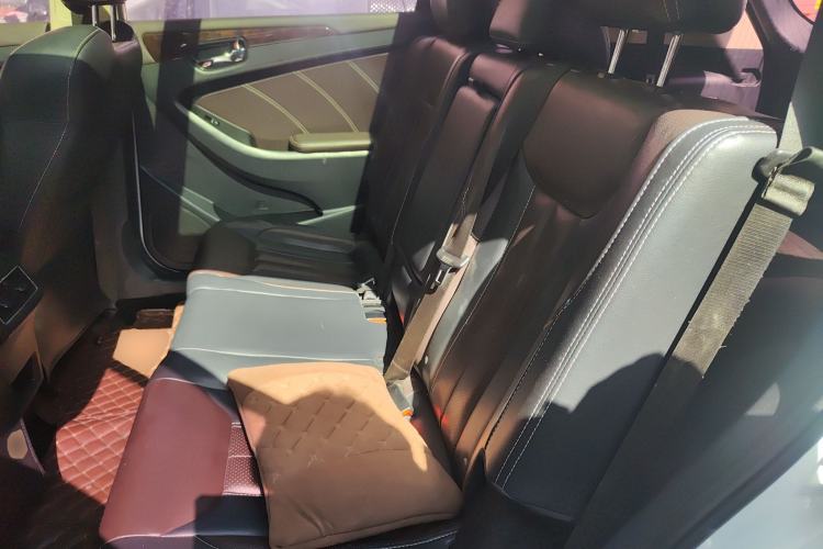 Used Dongfeng Fengon 580 2018 1.5T Manual ZhiShang Model