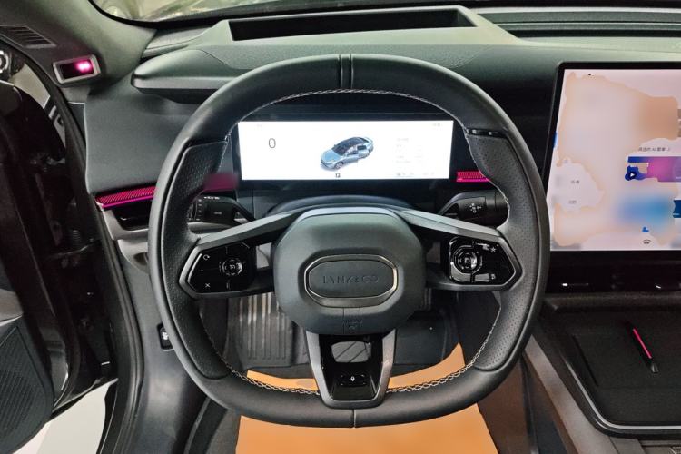 Used Lynk & Co 07 2024 EM-P 126 Long-Range Ultra Steering Wheel