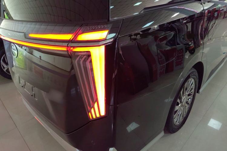 Used GAC Trumpchi M8 2023 Zongshi Series Dual-Motor Supreme Edition