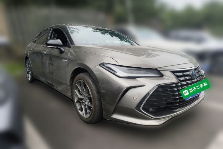Used Toyota Avalon 2022 Dual-Engine 2.5L Luxury Edition Front Right 45 Deg