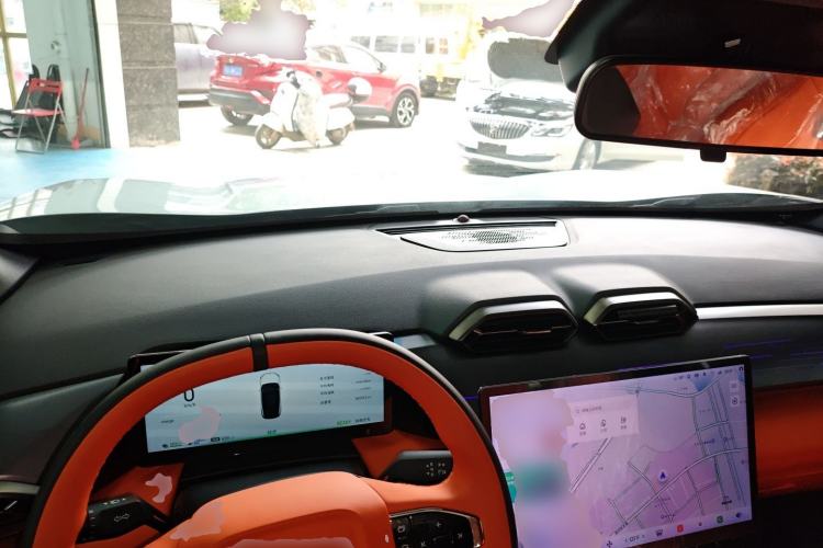 Used Dongfeng Aeolus L7 New Energy 2025 205 Ultra-Long Range Deluxe Edition Center Console