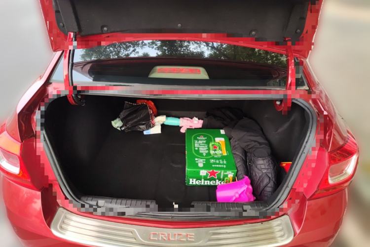 Used Chevrolet Cruze 2015 1.5L Classic SE AT Trunk