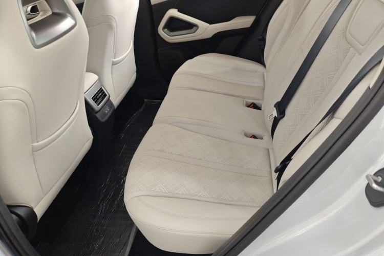 Used BYD Yuan UP 2025 Model 301KM Leading Version