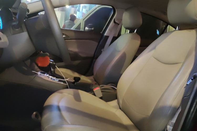 Used Chevrolet Cruze 2016 1.5L Automatic Stylish Sunroof Version Left Front Seat