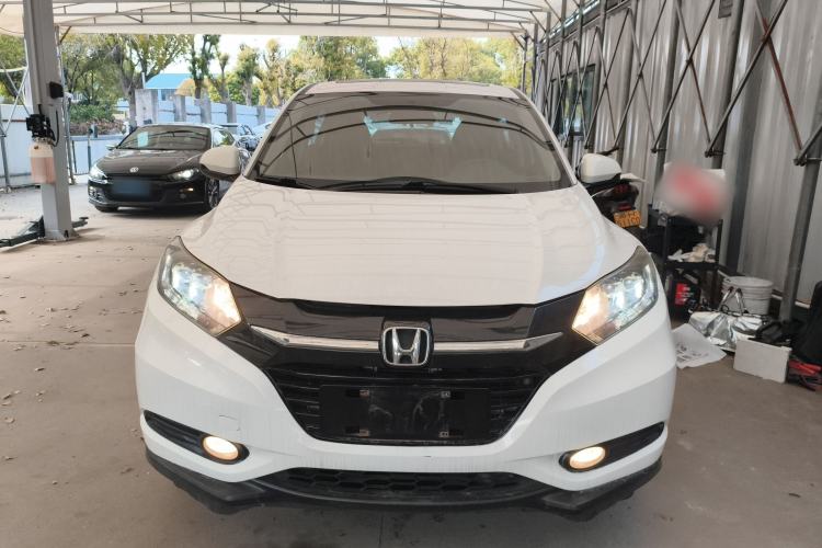 Used Honda Vezel 2017 1.8L CVT Front-Wheel Drive Pioneer Edition