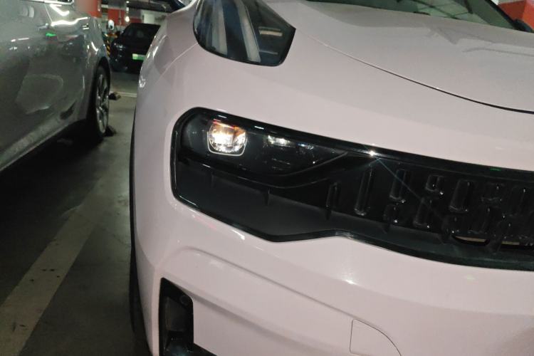 Used Lynk & Co 05 2020 2.0TD Two-Wheel Drive Shine Halo Right Front Headlight