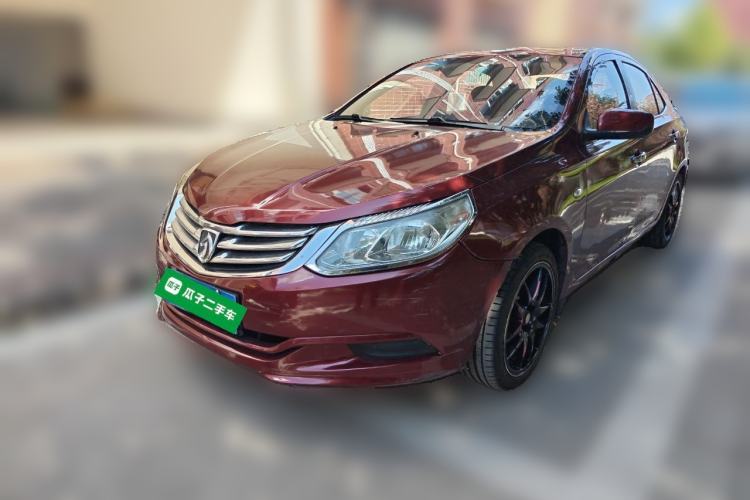 Used Baojun 630 2011 1.5L manual standard version