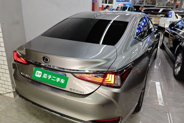 Used Lexus ES 2022 200 Luxury Edition