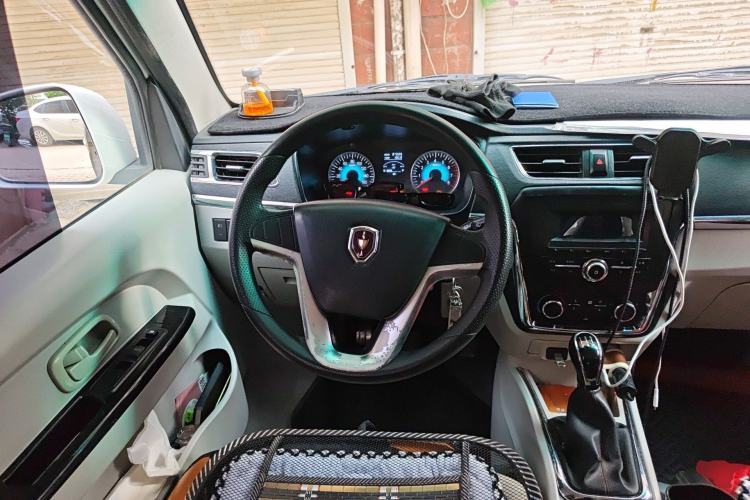 Used Jinbei New Hiace X30L 2021 1.5L Wealth Edition Bus Non-Air-Conditioned China VI Standard SWC15M
