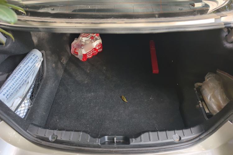 Used BMW 5 Series 2013 530Li Leading Model
